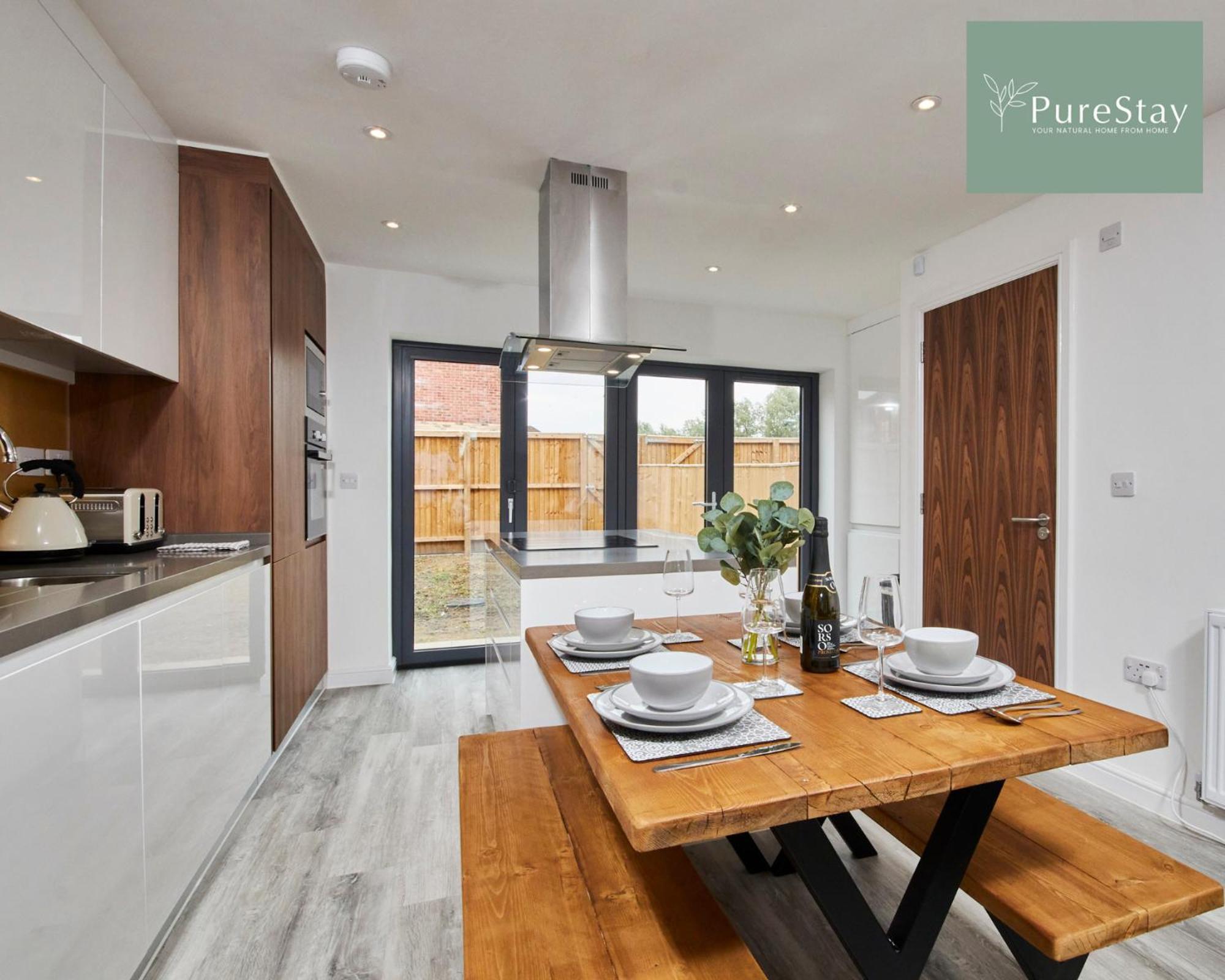 Stunning 5 Bed Manchester House With Parking By Purestay Short Lets & Serviced Accommodation Εξωτερικό φωτογραφία
